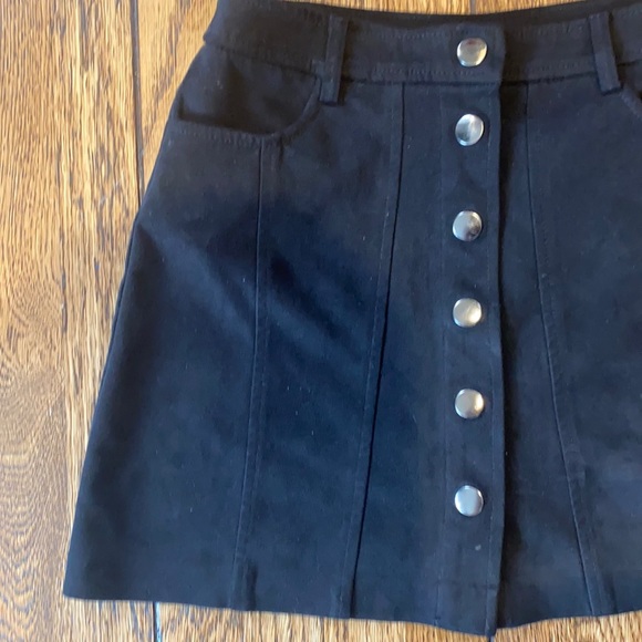 Zara Trafaluc Black Suede Mini Skirt Snap Front XS - Picture 2 of 5